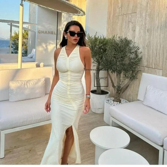 H&M Dresses & Skirts - RARE H&M RUCHED DRESS BLOGGER’s FAVORITE